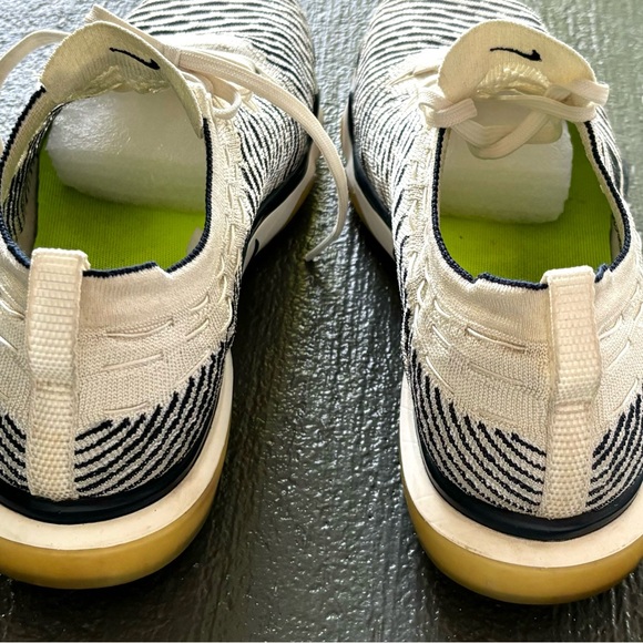 NIKE Zoom Lightweight Supportive Running Training Athletic Tennis Sneakers - Picture 7 of 12